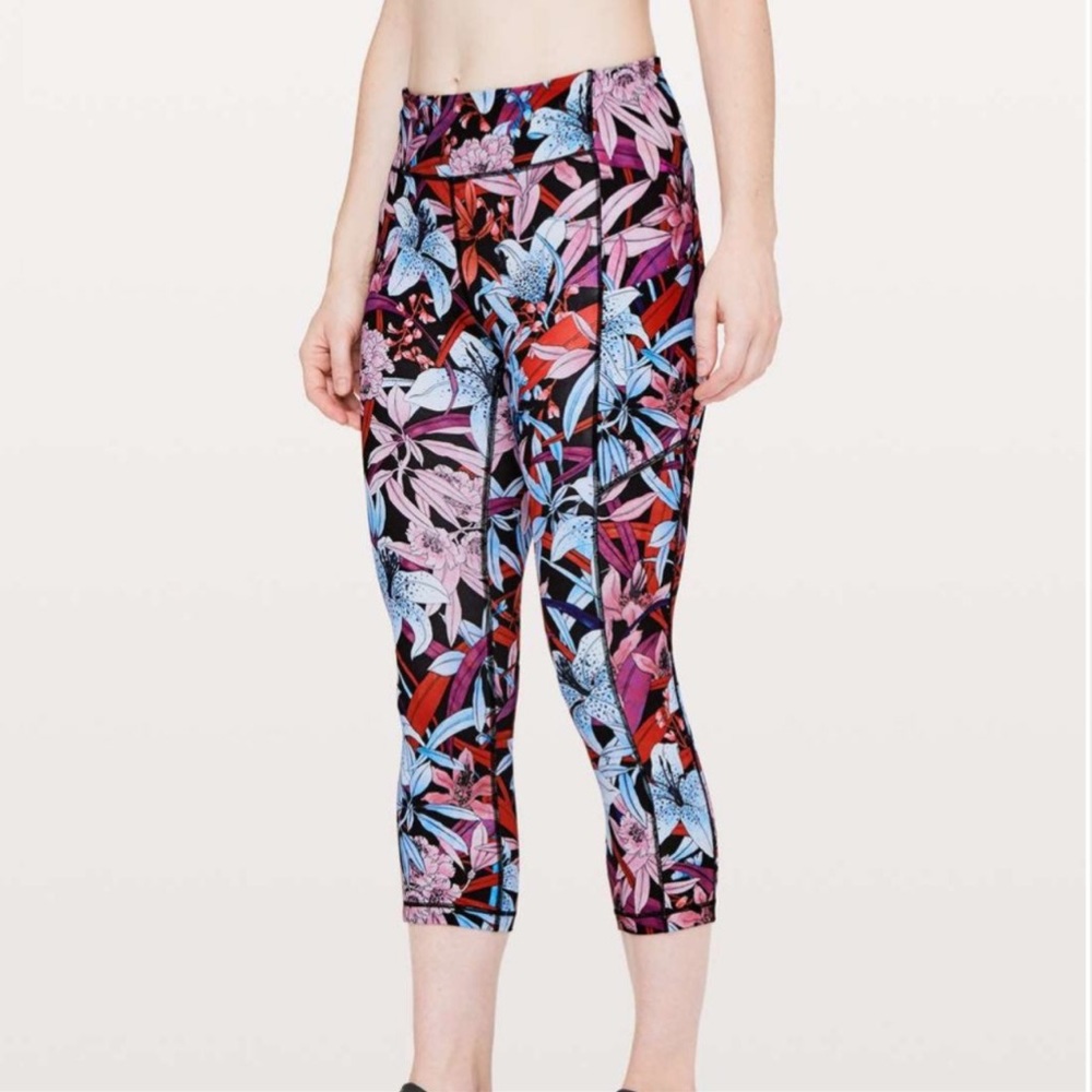 Lululemon speed up crop 21”
